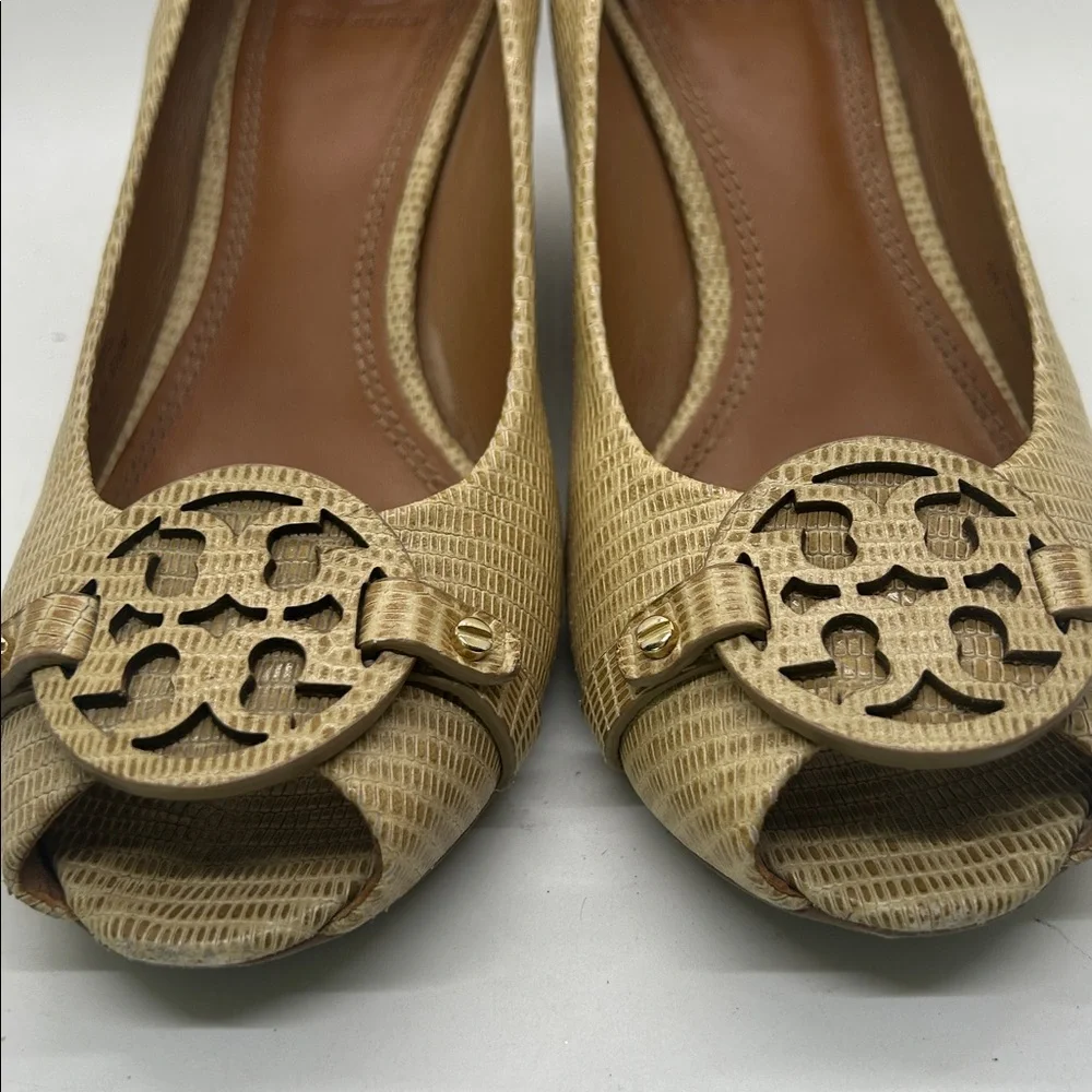 Tory Burch Sexy Tan Peep-Toe Wedge Heel Shoes **Size 8.5** 🔥🔥 - Picture 11 of 12